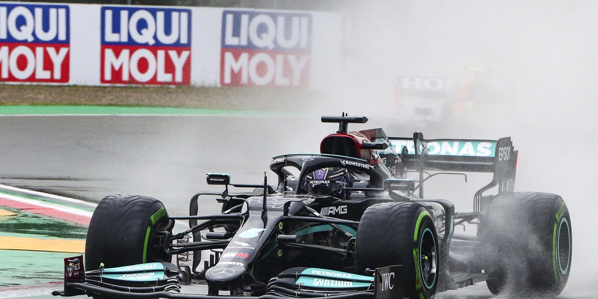 F1, Hamilton e la mancata penalità a Imola. Masi: "Retromarcia consentita"