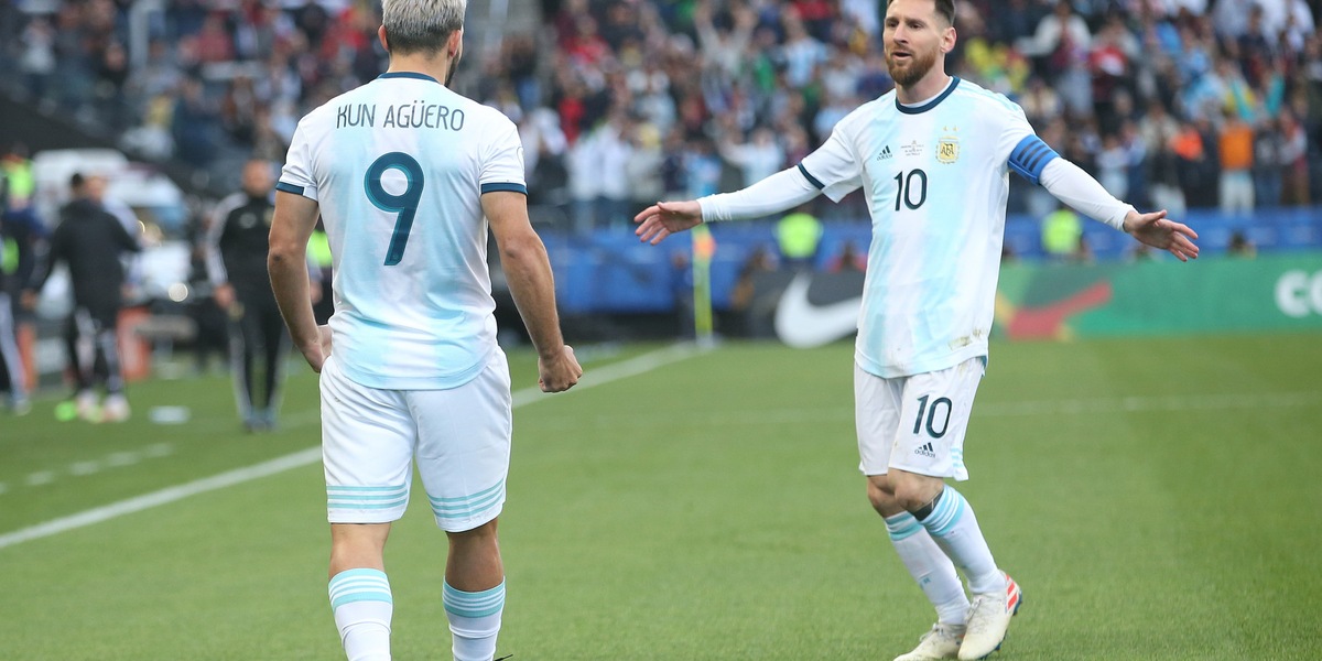 "Barcellona-Aguero: il "sì" finale solo per Messi"