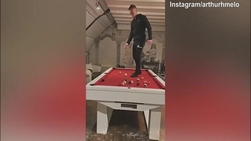 Arthur, ma come giochi a biliardo?