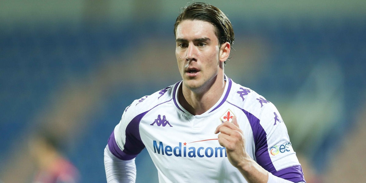 Vlahovic, alla Juve con la formula Chiesa