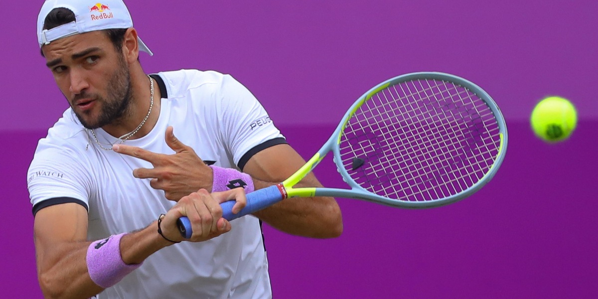 Berrettini batte Murray e vola ai quarti del Queen's