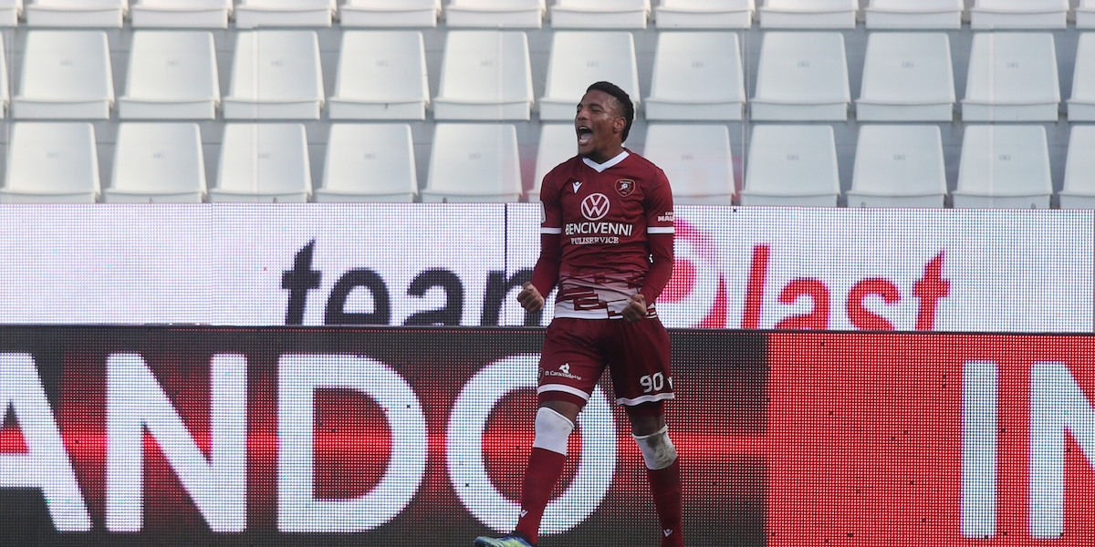 Calciomercato Serie B, la Reggina rivuole Folorunsho