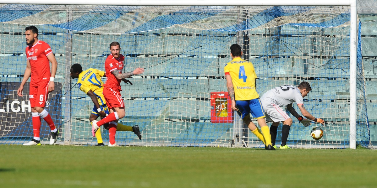 Serie C, ufficiale: Giancarlo Riolfo nuovo tecnico della Fermana
