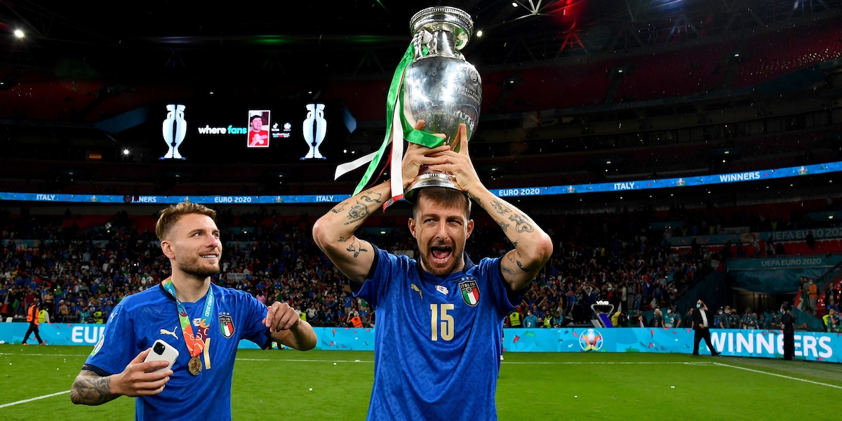 Italia, Acerbi: "Ogni giorno scriviamo che siamo Campioni d'Europa"