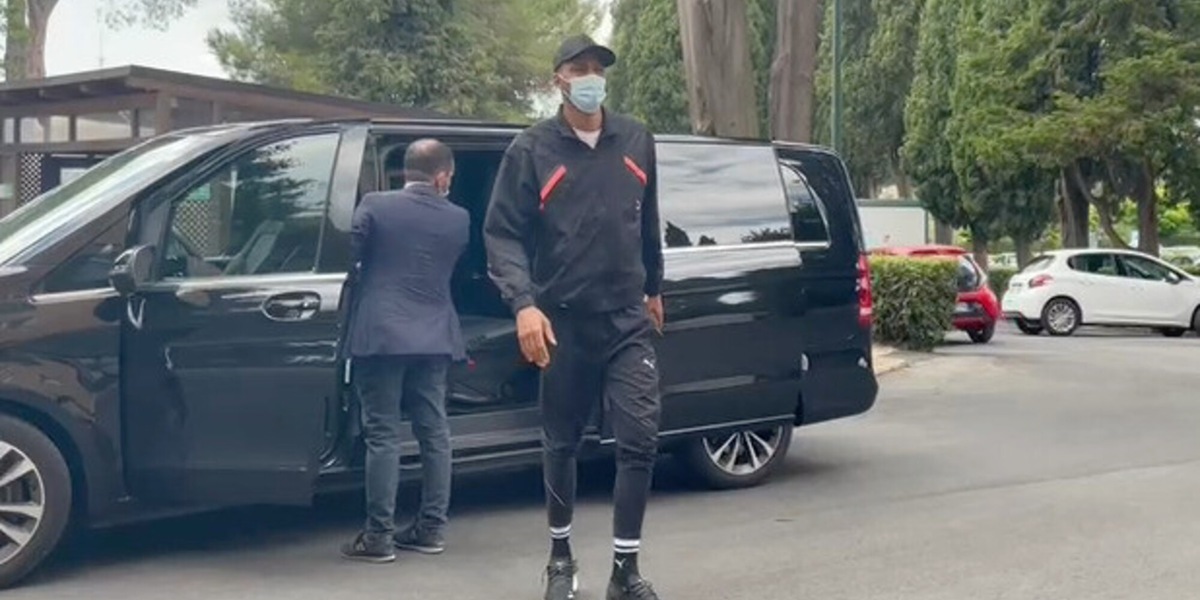 Roma, Nzonzi a Villa Stuart per le visite: gli indesiderati tornano ad allenarsi