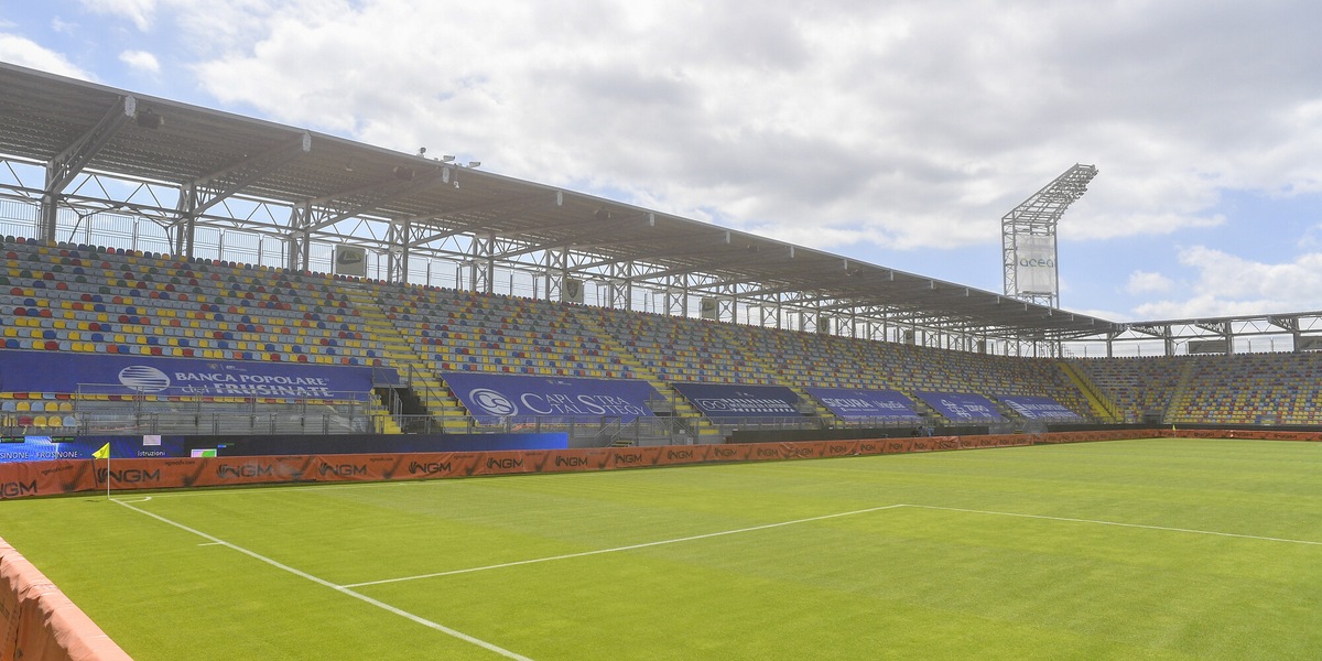 Dramma allo stadio Stirpe: morto un tifoso del Frosinone
