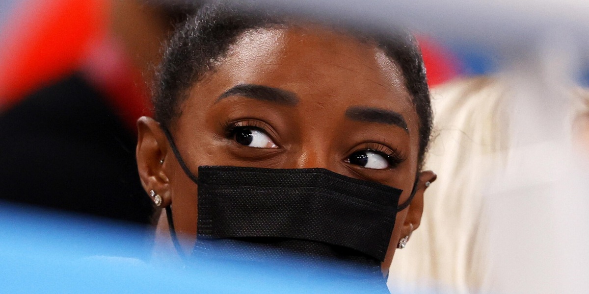 Olimpiadi, Simone Biles rinuncia anche al corpo libero