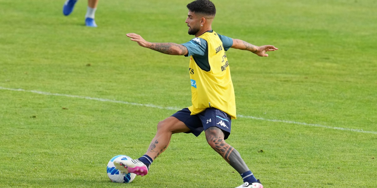 Napoli: Meret, Di Lorenzo, Insigne e Zielinski in parte col gruppo