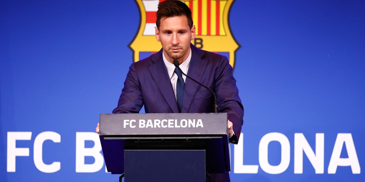 L'accusa: "Il Barcellona non voleva confermare Messi"
