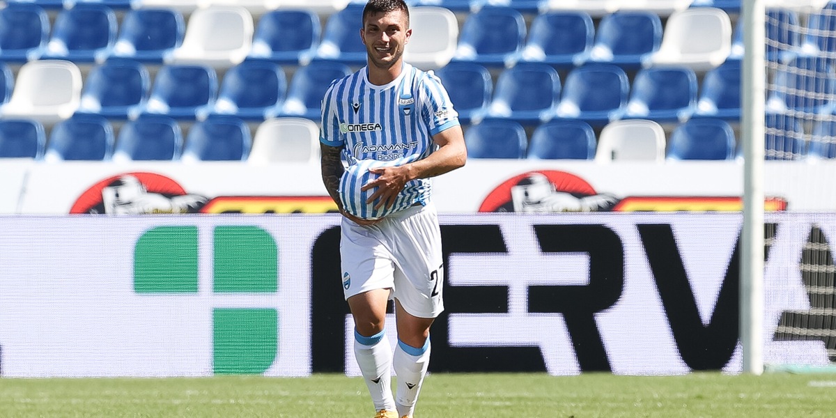 Calciomercato Serie B, Lecce: Strefezza firma fino al 2025