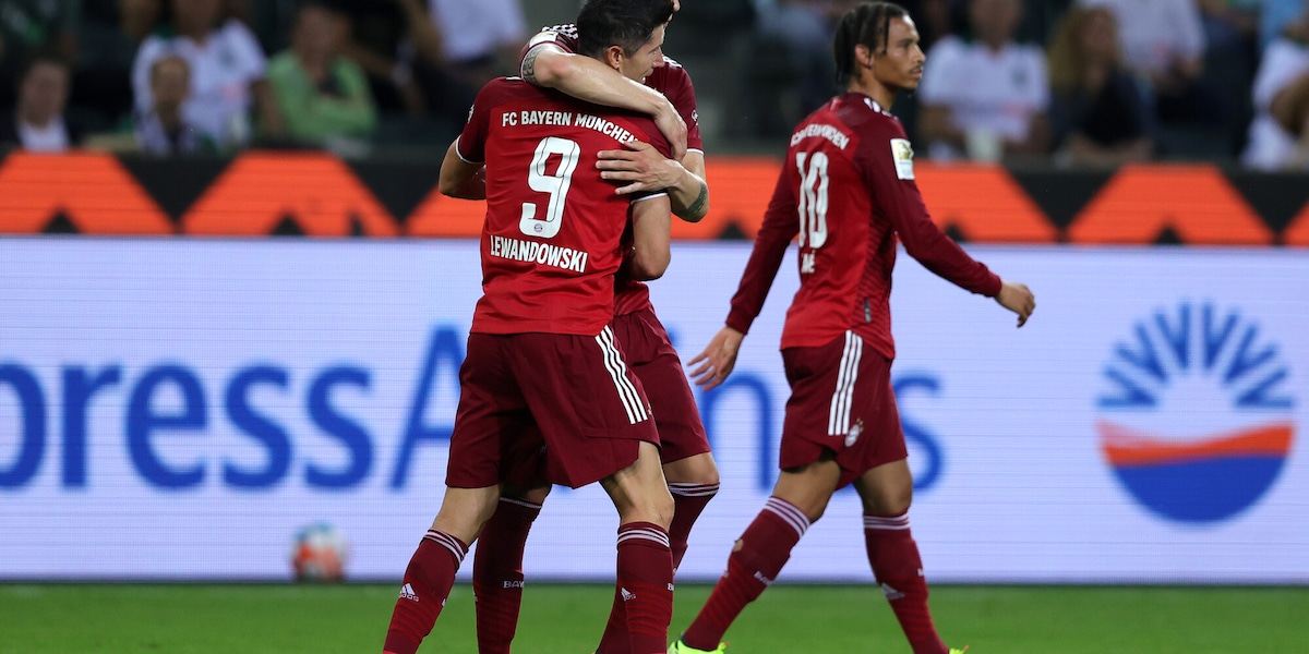 Bundesliga, Lewandowski non basta: il Bayern stecca all'esordio