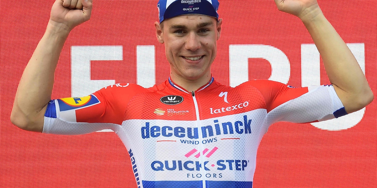 Jakobsen vince la 4ª tappa della Vuelta: Taaramae resta leader