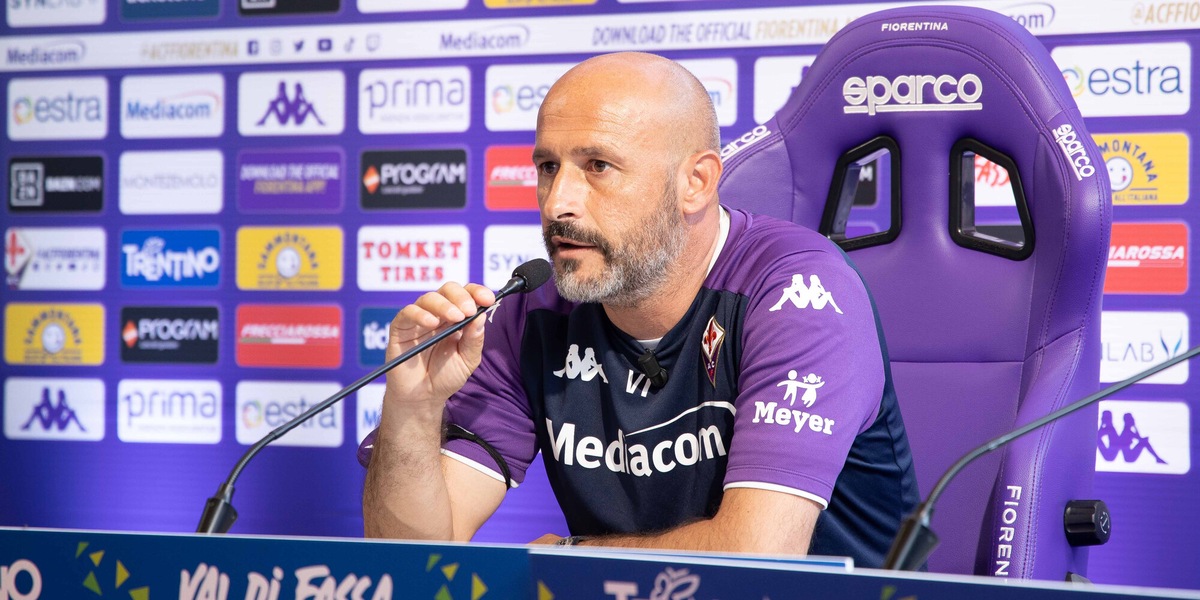 Italiano: "Vlahovic resta al 100%. Con la Roma sarà battaglia"
