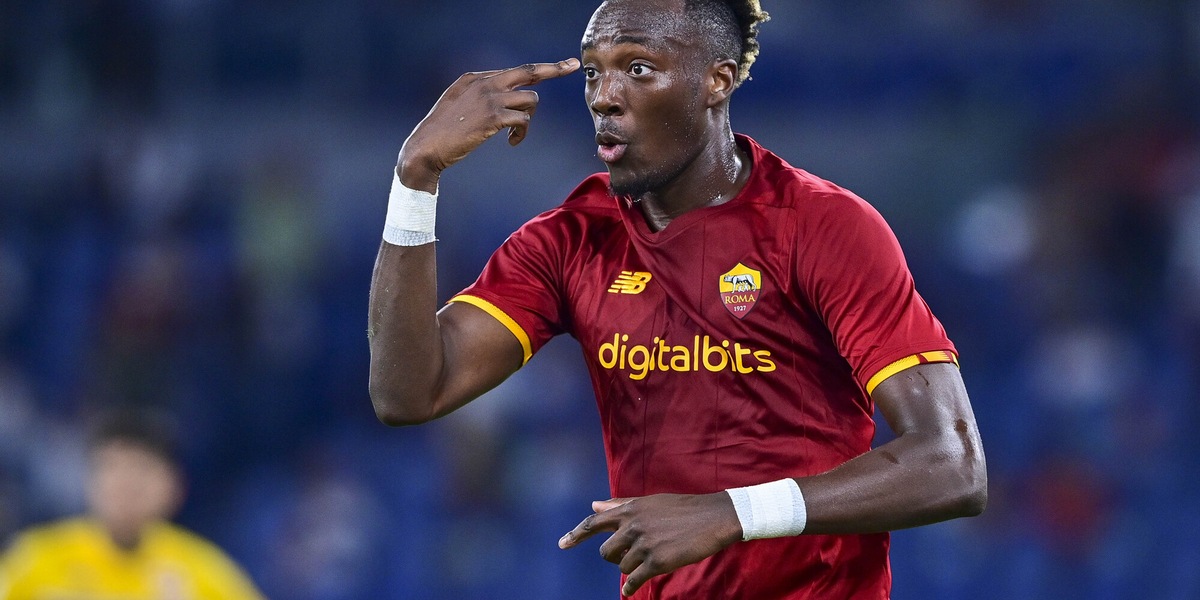 Abraham titolare senza allenamenti con la squadra: ecco come ha studiato la Roma