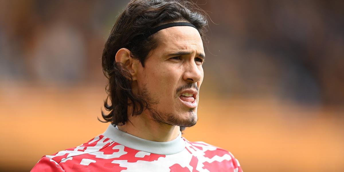 United, chi aveva comprato la "7" di Cavani potrà cambiarla gratis