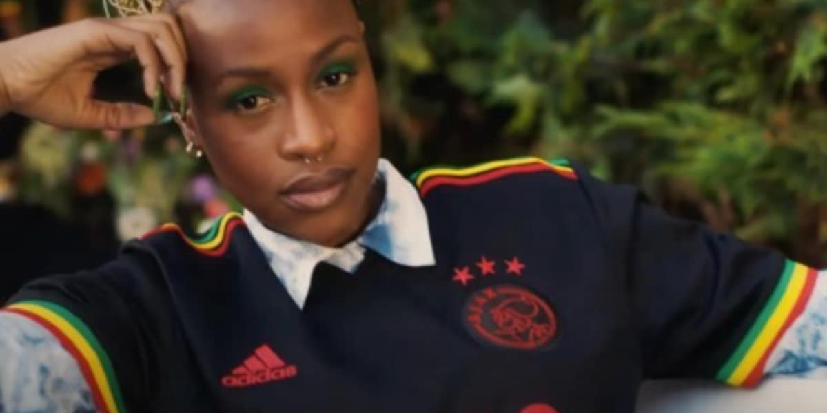 Uefa, l'Ajax non potrà usare la maglia dedicata a Bob Marley: ecco il motivo