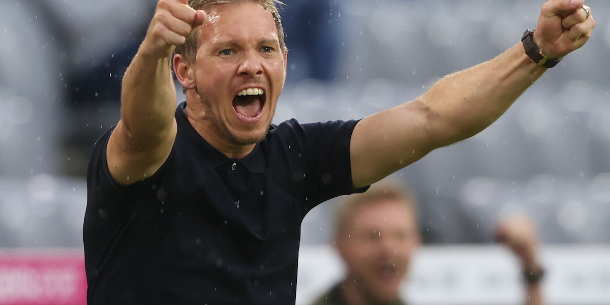 Nagelsmann lancia la proposta: "Auricolari nel calcio come in Nfl"