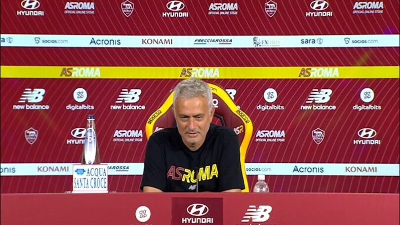 Mourinho: "Non parlo di mercato"