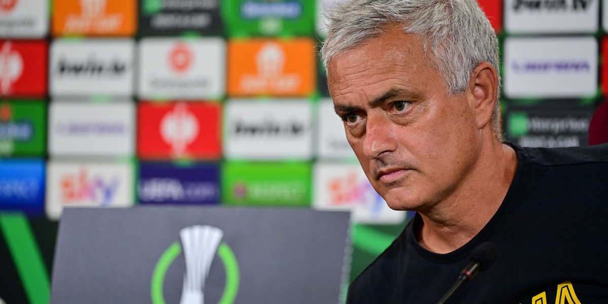 Mourinho: "Darò uno possibilità ad alcuni giocatori poco impiegati"
