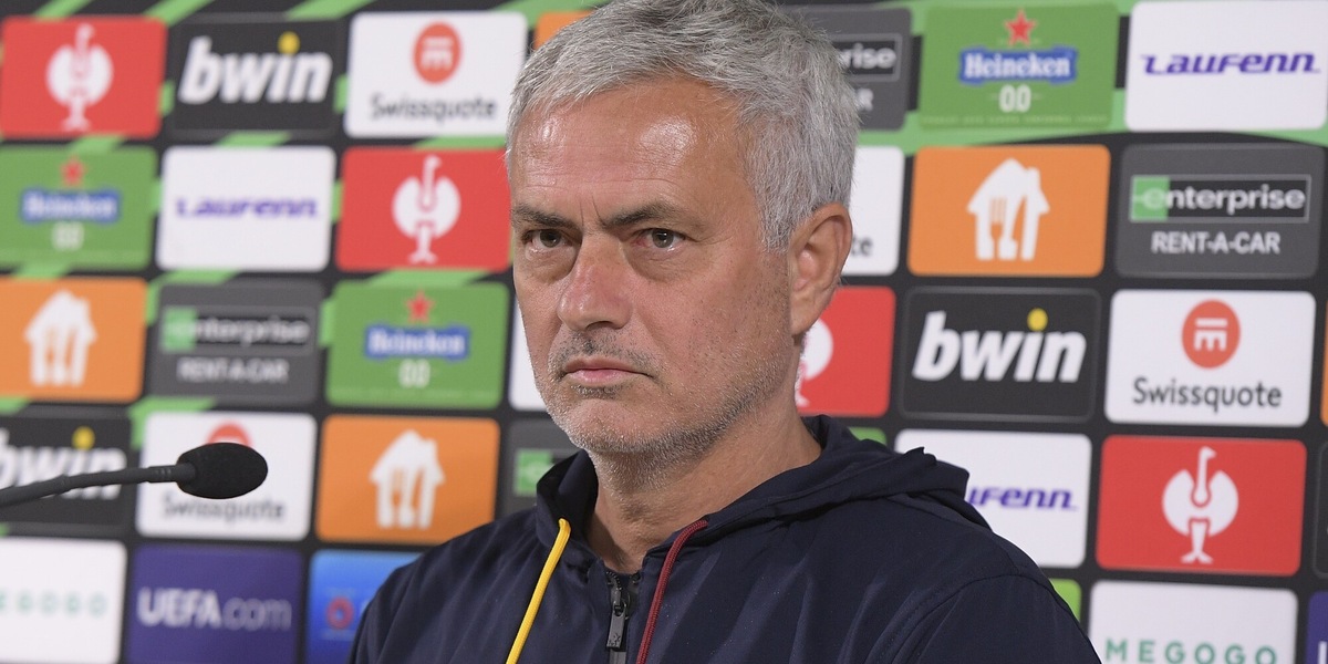 Mourinho, altra frecciata alla Lazio: "Derby dominato contro una piccola"