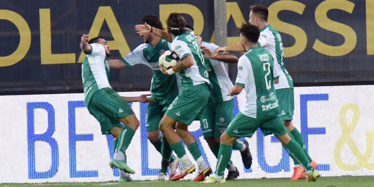 Serie C, Messina ko in casa col Monterosi. Vince l'Avellino