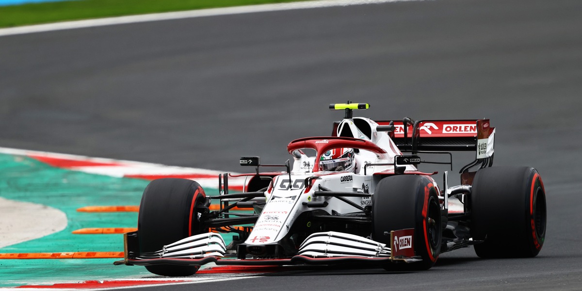 F1, l'Alfa Romeo bacchetta Giovinazzi: "Non ha ceduto la posizione a Raikkonen"