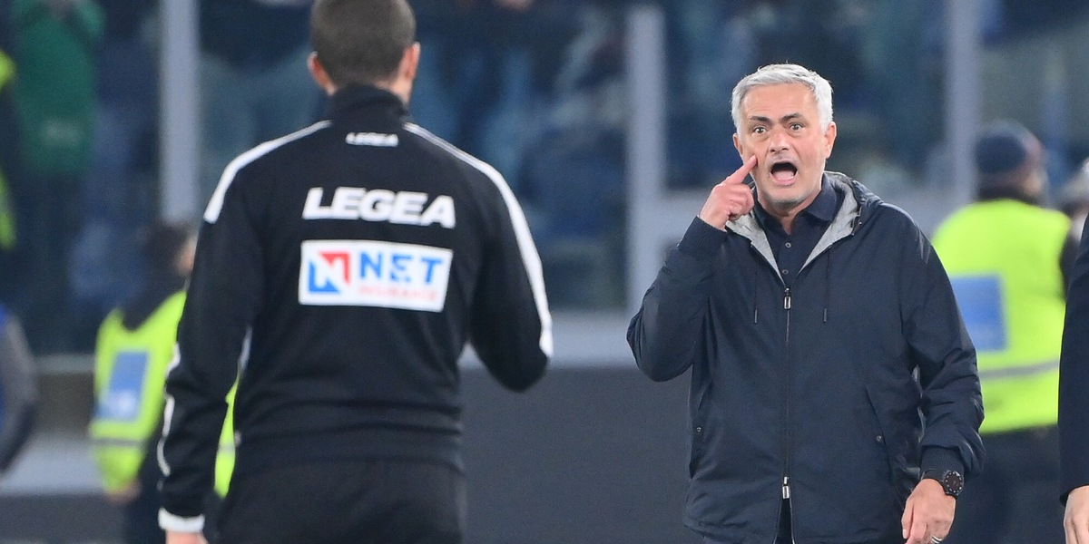 Mourinho furioso: “Se parlo mi squalificano. Non c’è rispetto per la Roma”