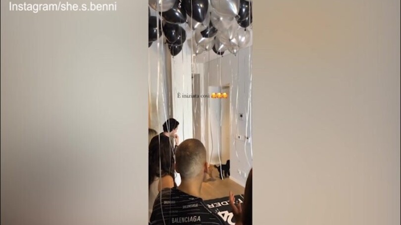 Juve, festa di compleanno a sorpresa per Chiesa
