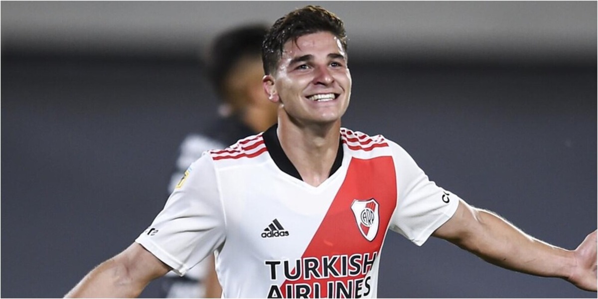 "Julian Alvarez: Juve e Fiorentina si sfidano per il talento del River Plate"