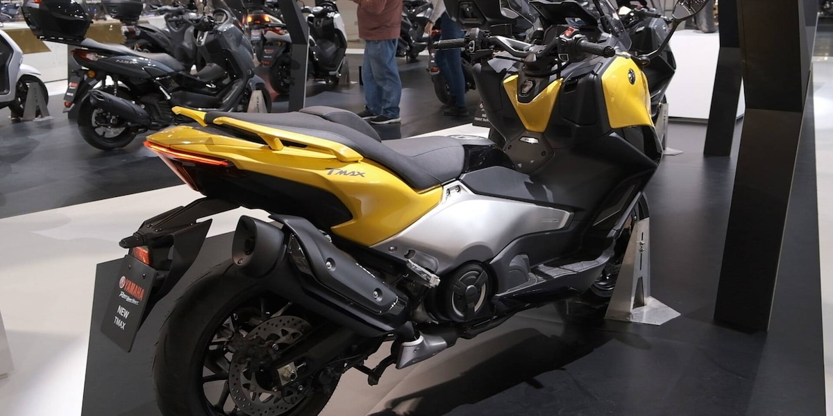 Yamaha TMax 2022, il nuovo aggiornamento è ancora più sportivo
