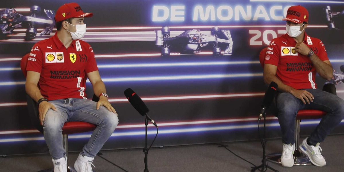 F1, Sainz su Leclerc: "Il migliore in qualifica dell'intera F1"