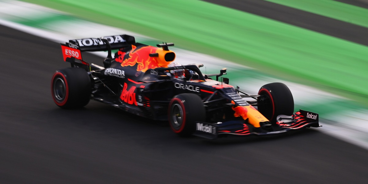 F1 Gp Arabia Saudita: nelle terze libere Verstappen davanti a Hamilton, Ferrari indietro