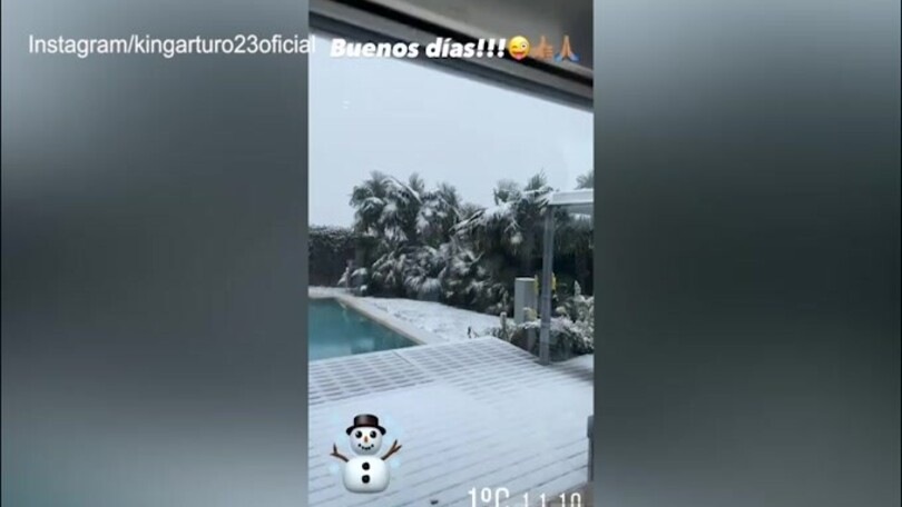 La neve non ferma Vidal: eccolo in giro con la sua Panda
