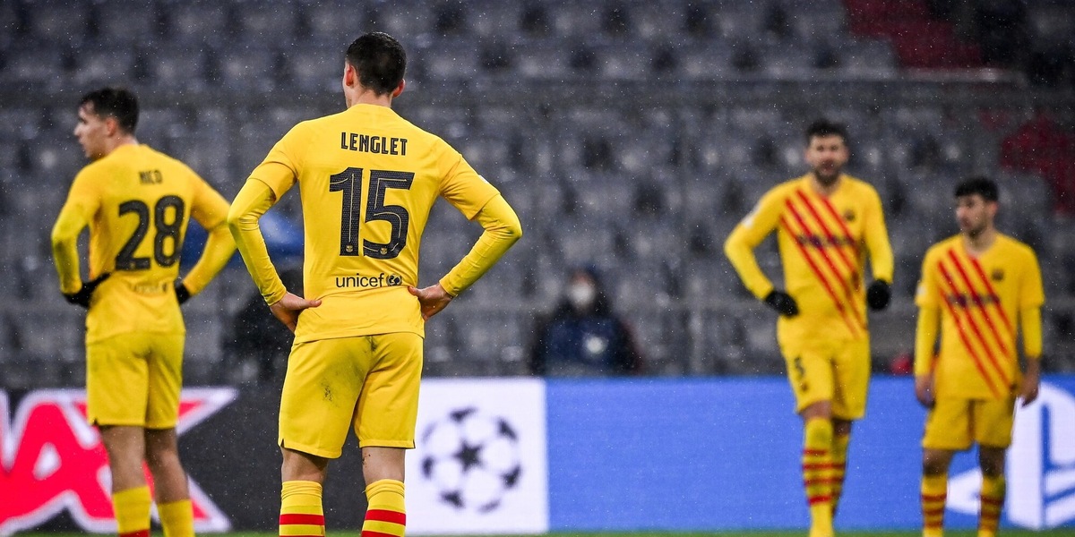 Barcellona, furia dei tifosi su Lenglet: "Vergogna, devono cacciarlo subito"