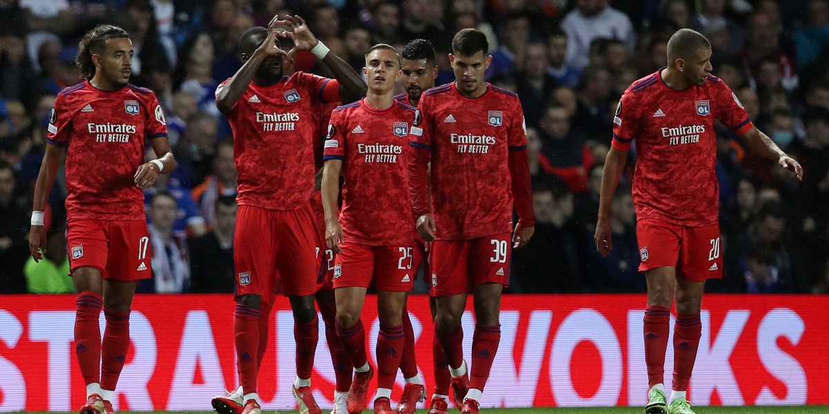 Paris Fc e Lione pagano gli scontri: escluse dalla Coppa di Francia