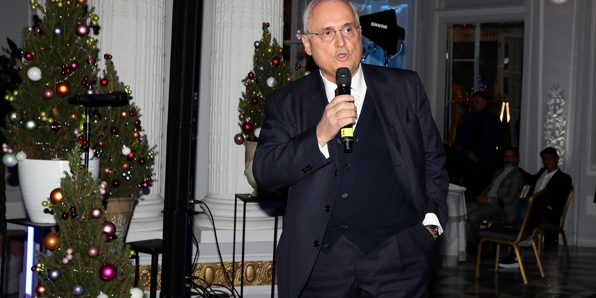 Lotito contro lo spreco: l'aneddoto delle bottigliette d'acqua