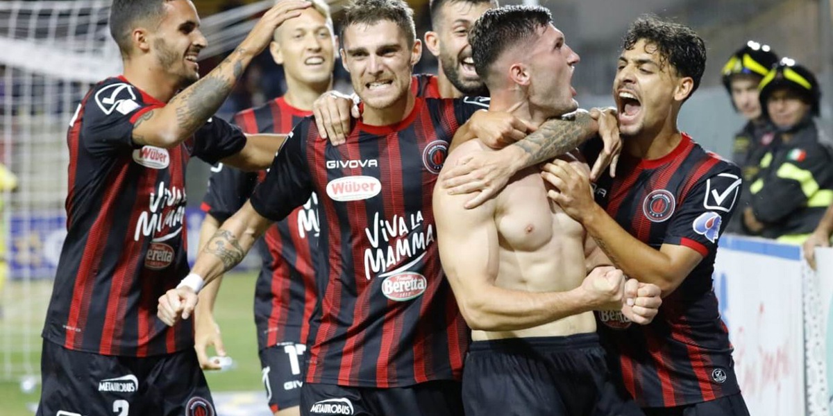 Serie C, Foggia: la Corte Federale riduce la penalizzazione