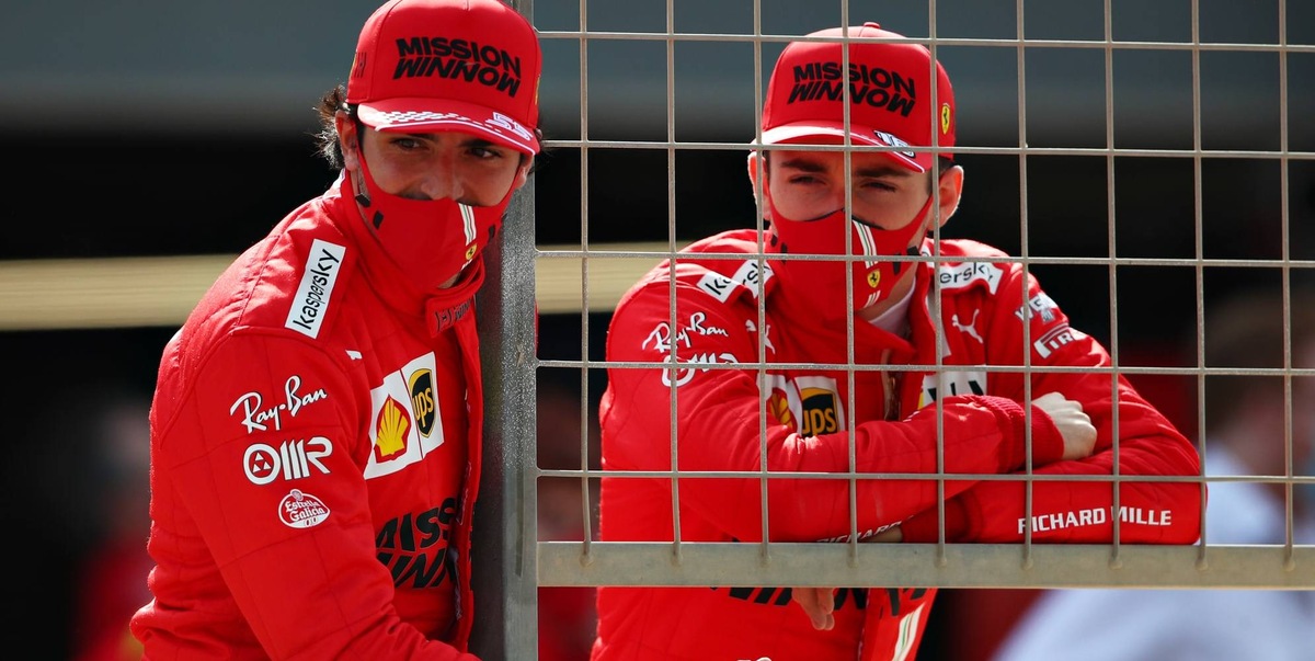 Ferrari, Sainz: "Sto cercando di copiare un po' lo stile di guida di Leclerc"