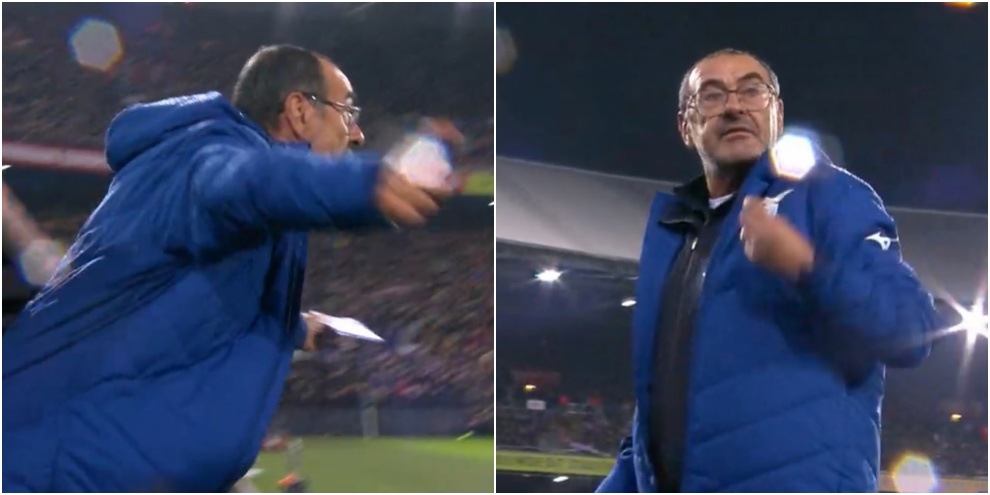 Sarri è una furia e chiede il rigore: la frase urlata all'arbitro durante Feyenoord-Lazio