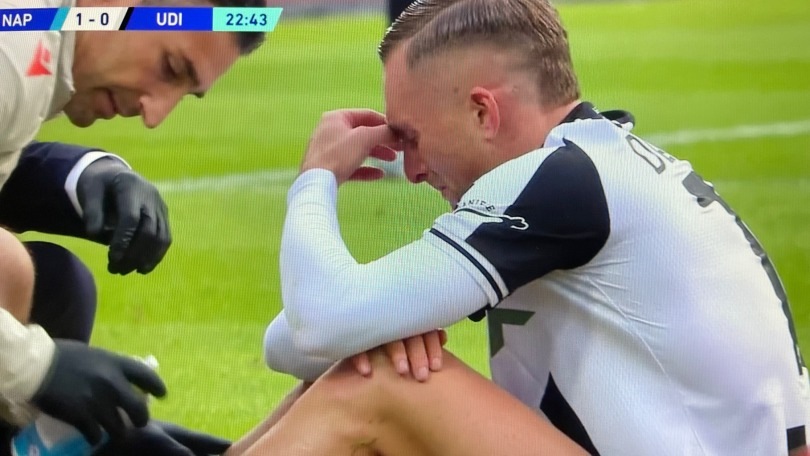 Deulofeu piange a dirotto dopo l'infortunio in Napoli-Udinese