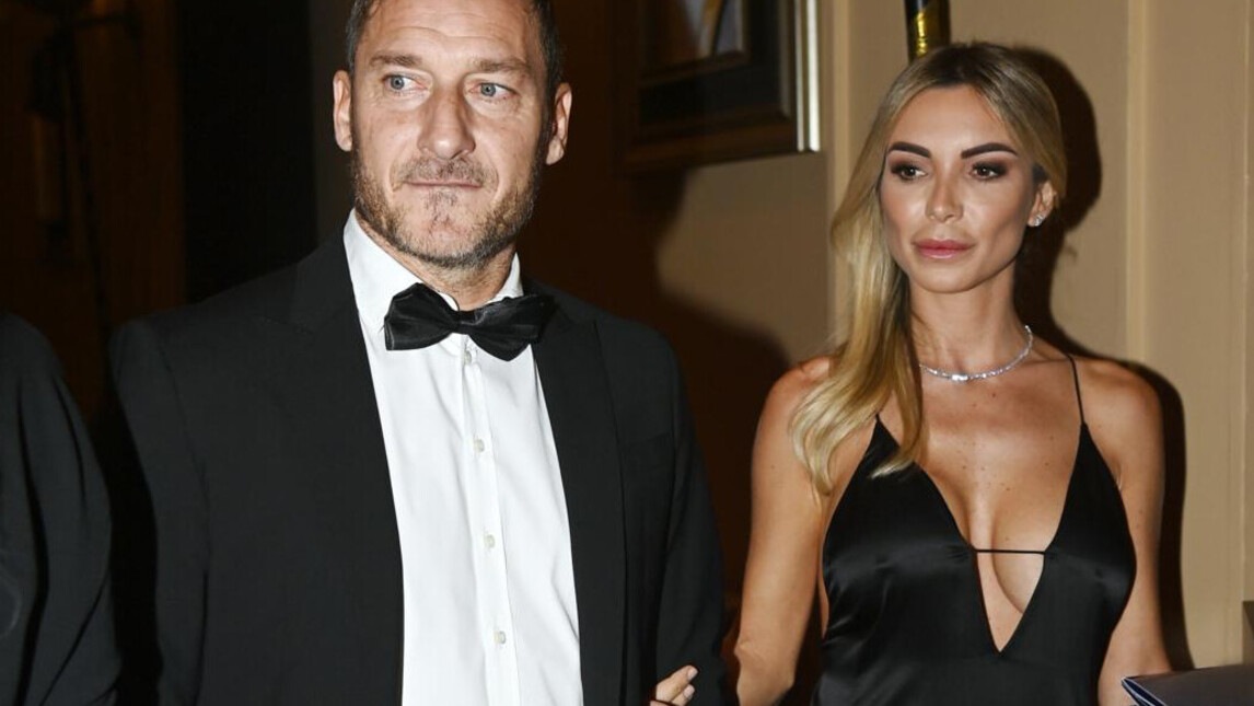 Totti e Noemi, prima uscita ufficiale ai Dubai Soccers Awards