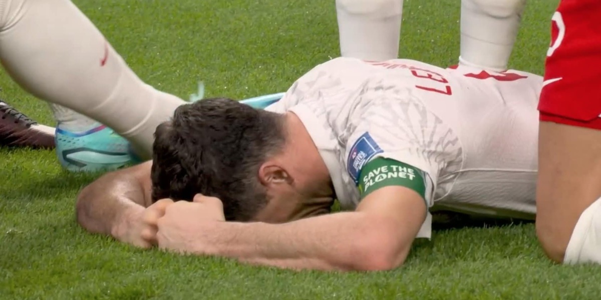 Lewandowski segna il suo primo gol al Mondiale e scoppia a piangere