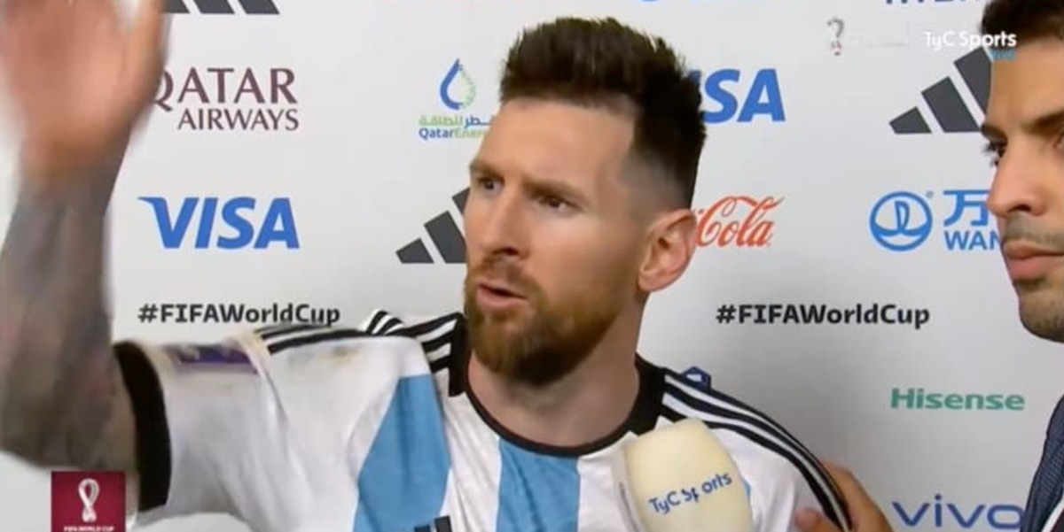 Messi, pazzesca lite con il giocatore dell'Olanda che lo fissava. L'insulto in diretta tv: "Idiota"
