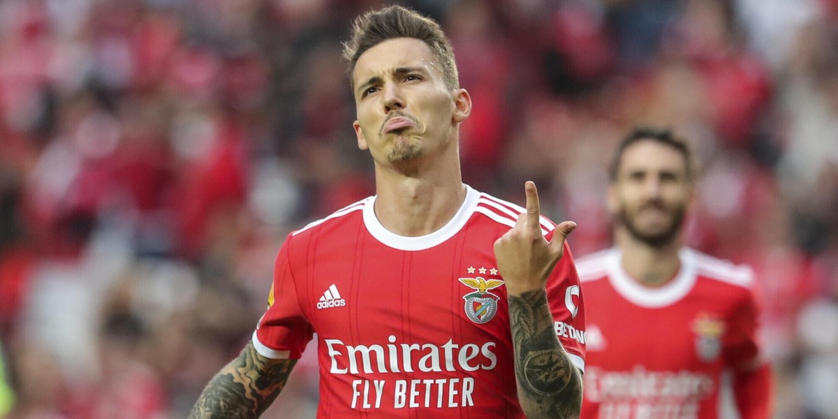 "Anche il Napoli su Grimaldo: concorrenza ad altri due top club"