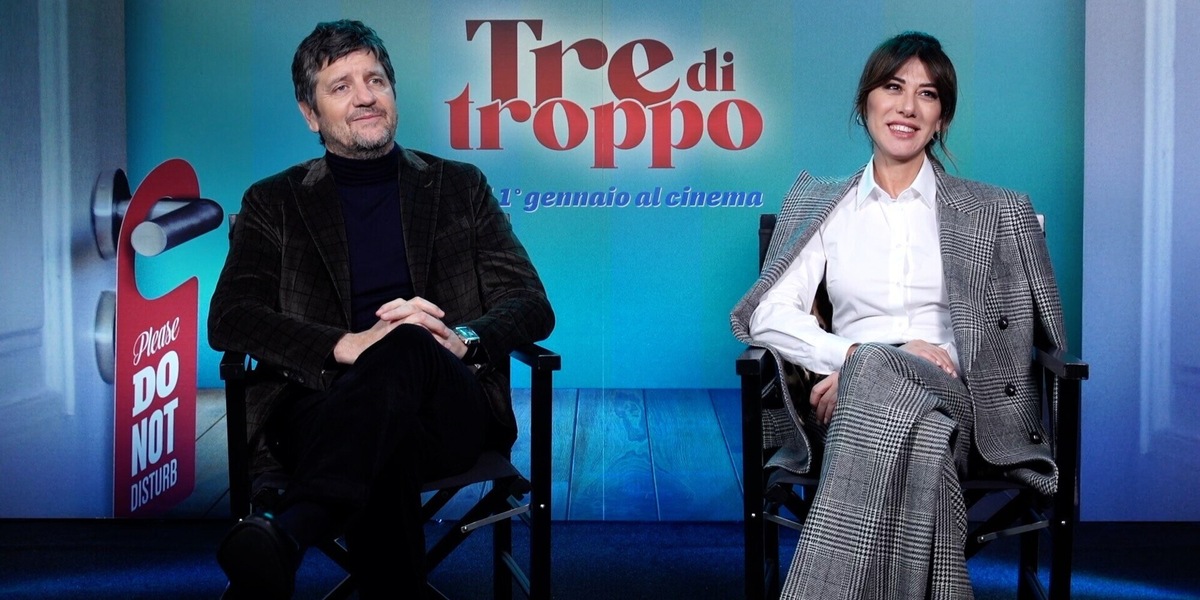 Tre di troppo, l'intervista a Fabio De Luigi e Virginia Raffaele