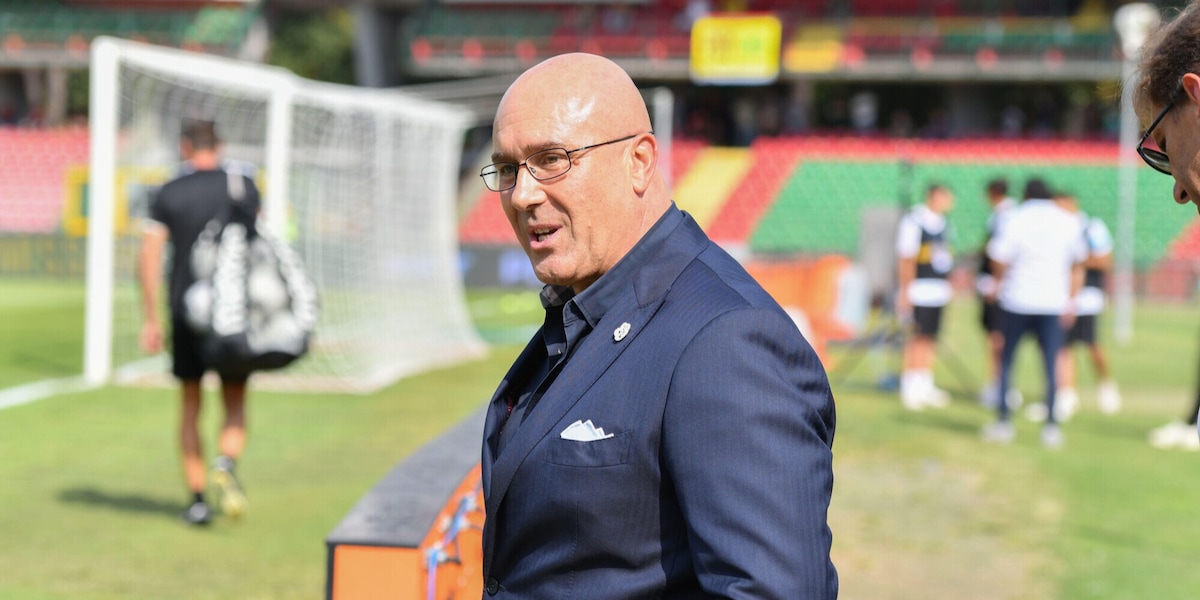 Il messaggio shock del presidente della Ternana ai tifosi: "La bottiglia ficcatevela nel c...".  Scoppia la bufera a Natale