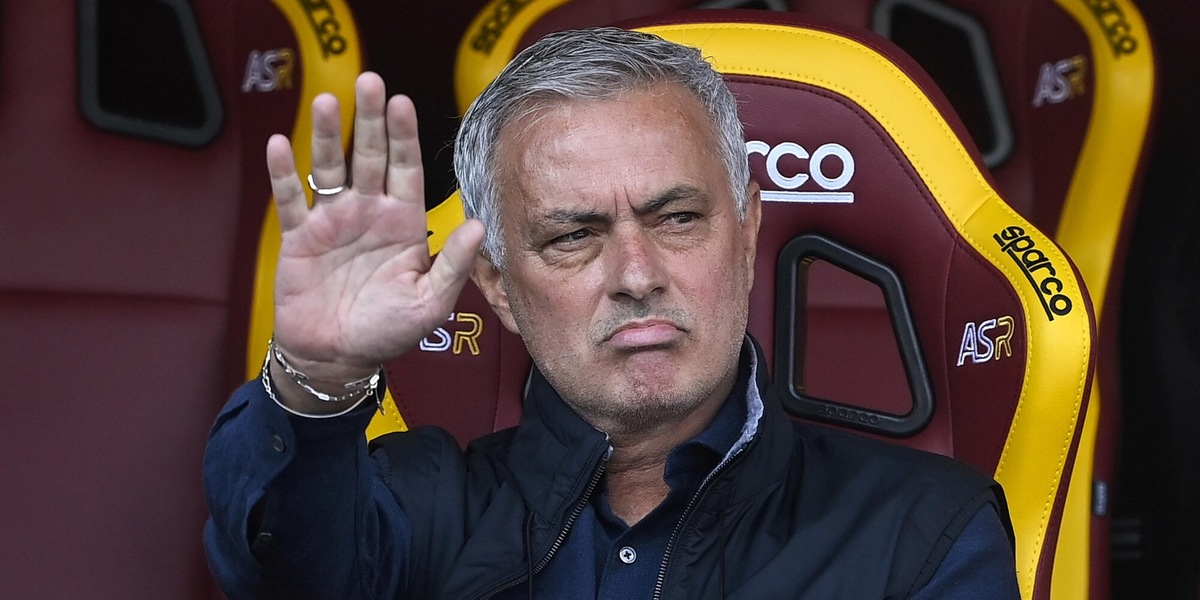 Mourinho e la battuta sul Papu Gomez positivo al doping: "Ho la tosse, ma..."