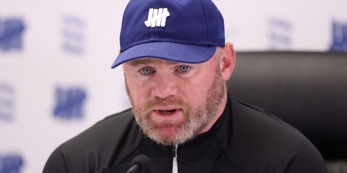 Rooney e la scioccante confessione sull'alcool: "A vent'anni bevevo fin quasi a svenire"