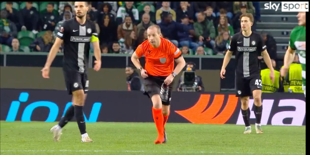 Clamoroso in Europa League: arbitro abbattuto, poi corre scalzo!