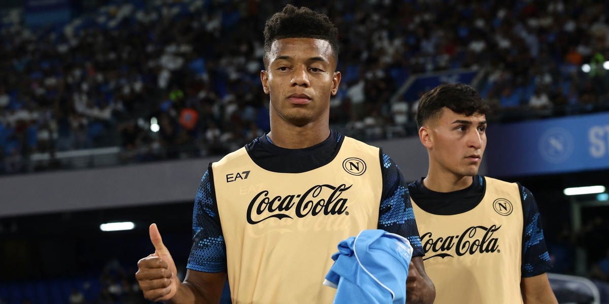 Neres, arriva un orologio nuovo: il regalo di Marinella